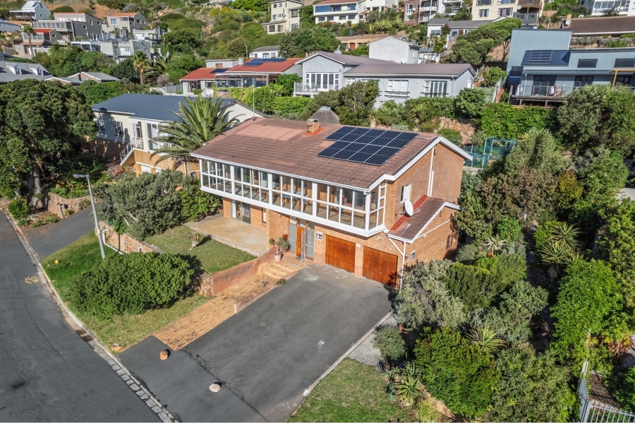 4 Bedroom Property for Sale in Fish Hoek Western Cape